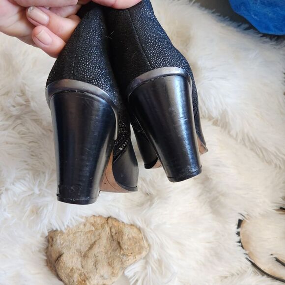 Dolce vita black leather bootie mixed finish leather - Picture 8 of 13